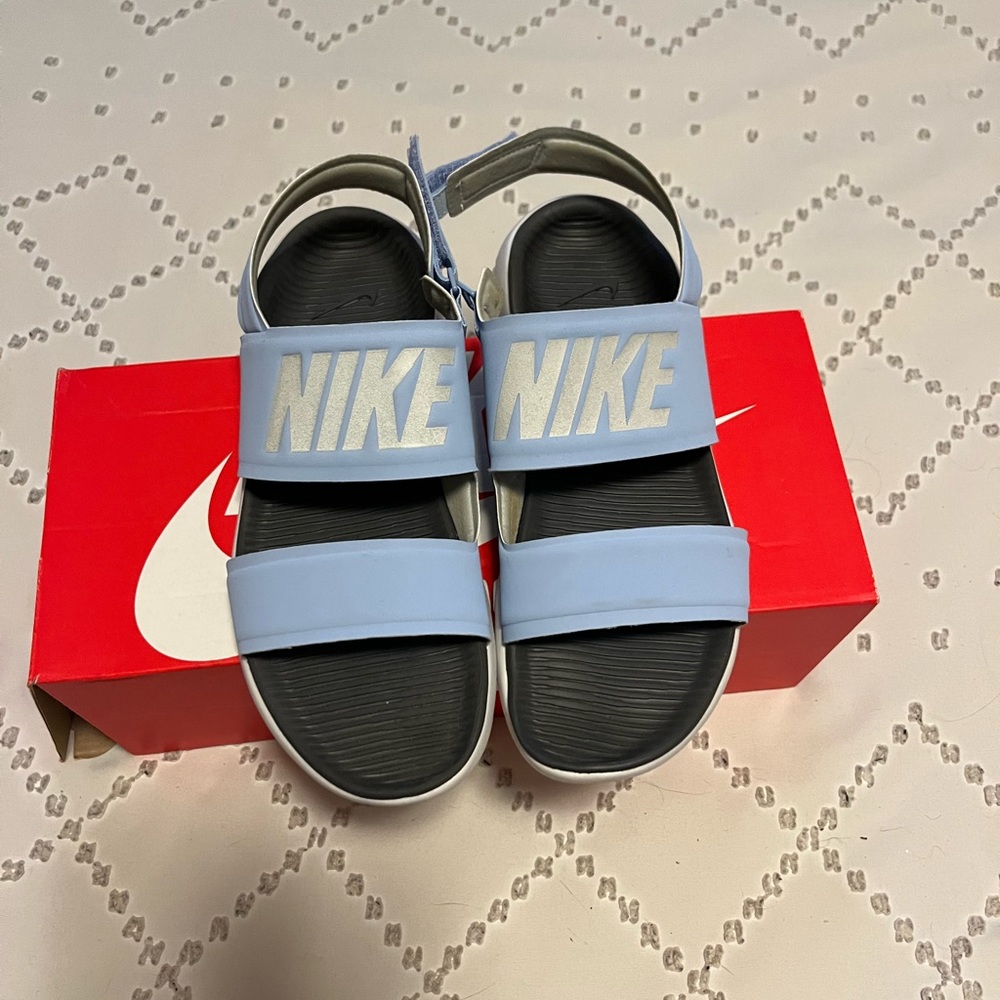 Women’s Nike Tanjun Sandal 9